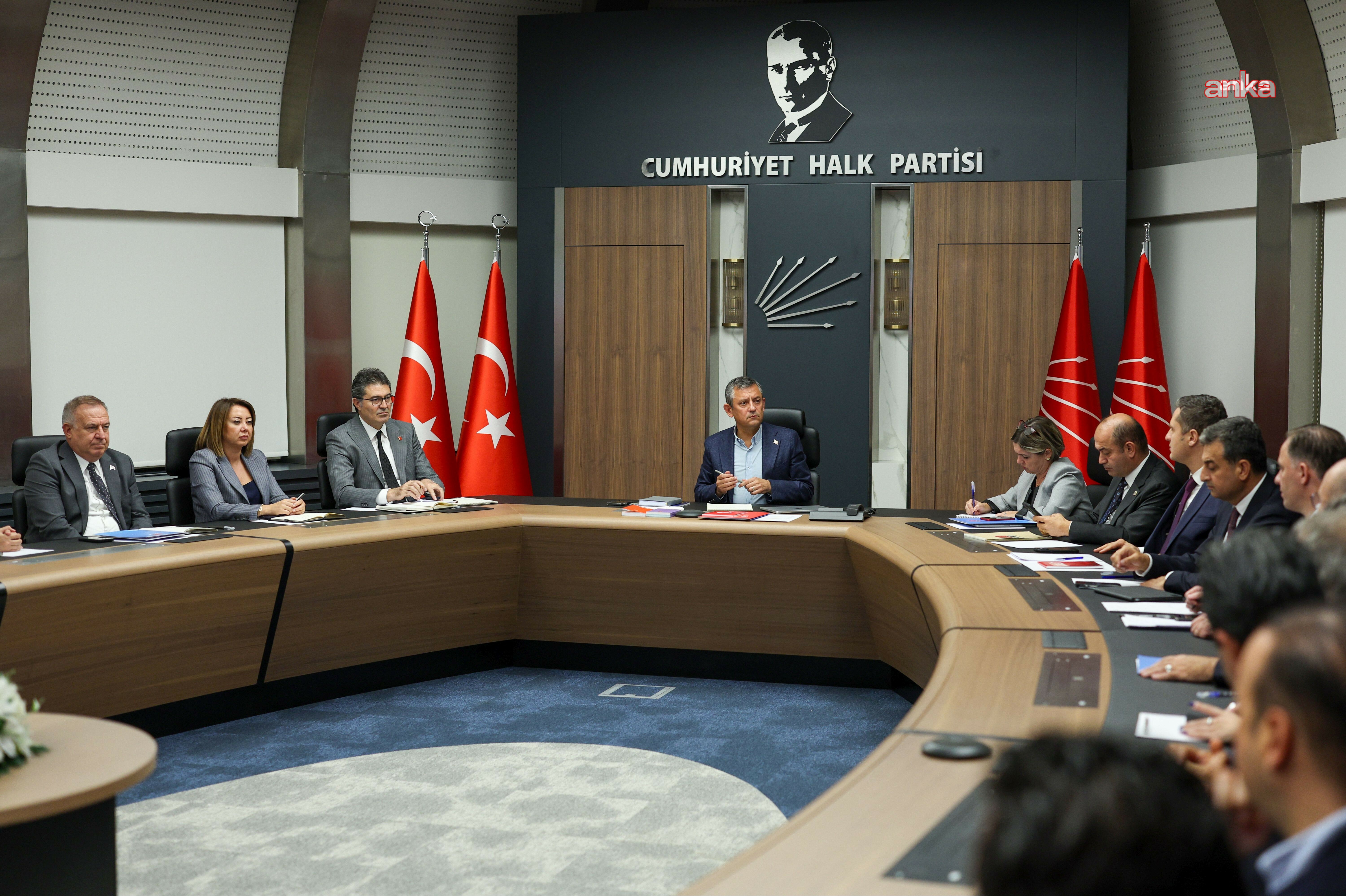 CHP MYK’si Özgür Özel başkanlığında toplandı